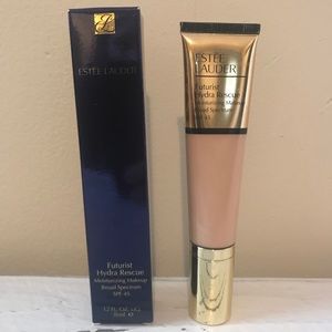Estée Lauder Futurist Hydra Rescue Foundation 2N1